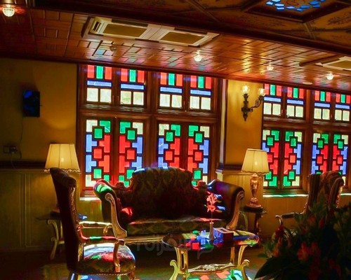 Отель Карим Хан в Ширазе забронировать