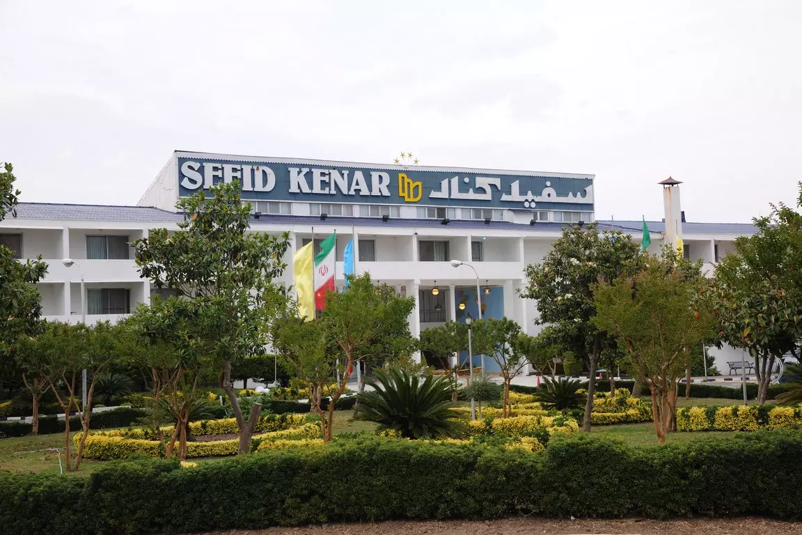 Отель Сефид Кенар в Бендер-Энзели забронировать