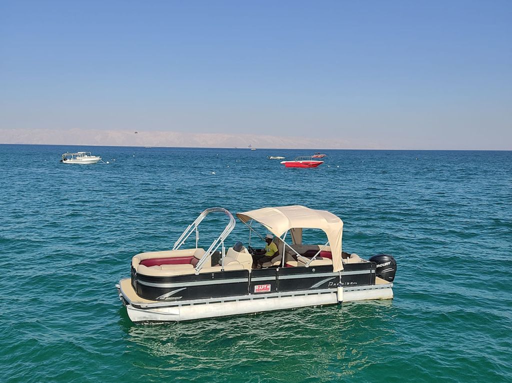 Катер для рыбалки троллингом