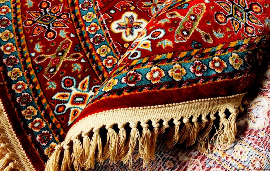 иранские шелковые ковры