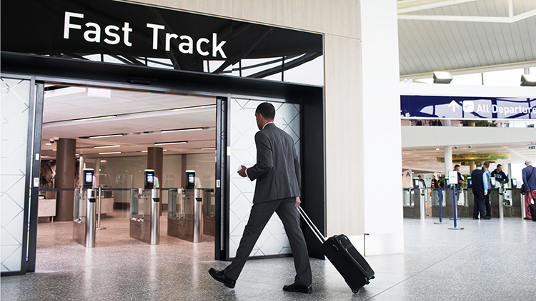 Фаст трек, Fast Track Фаст трек, Fast Track
